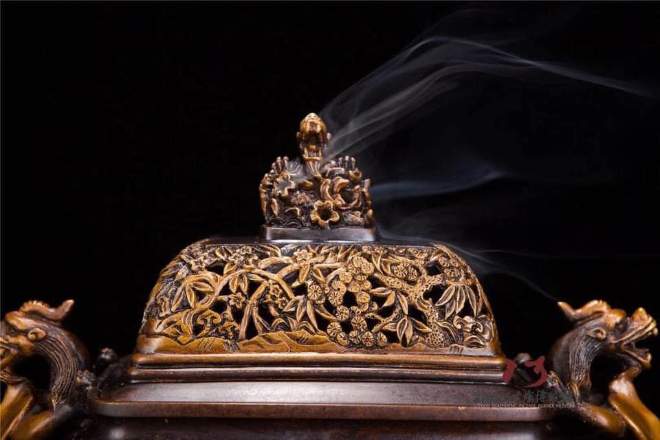 Lư Trầm Đồng Thương hiệu: Trần Xảo Sanh【陈巧生】 Tên Lư: Lộc Hạc Đồng Xuân Huân Lô