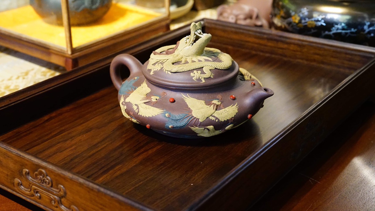 NHẤT LONG CỬU PHỤNG